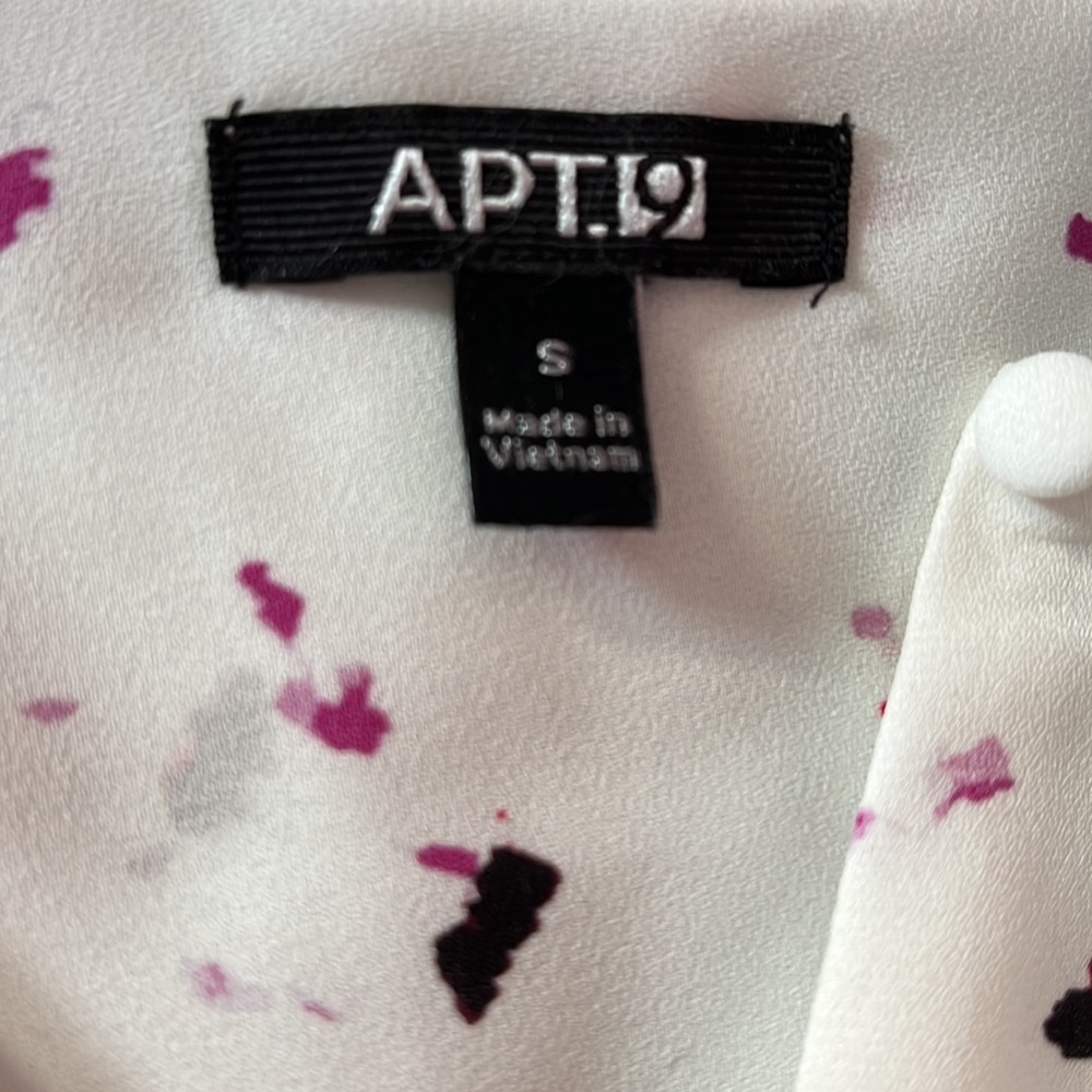 Apt. 9  blouse ruffled front  white paint splatter look  sleeveless top   size S - Picture 6 of 6